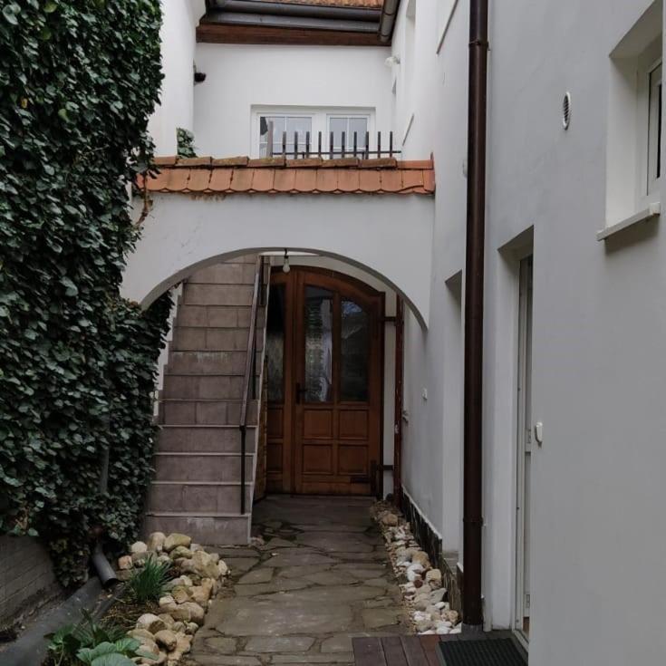 Apartman Sobeslav ภายนอก รูปภาพ